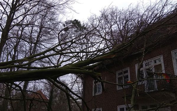 Orkan FRIEDERIKE wütet in Deutschland